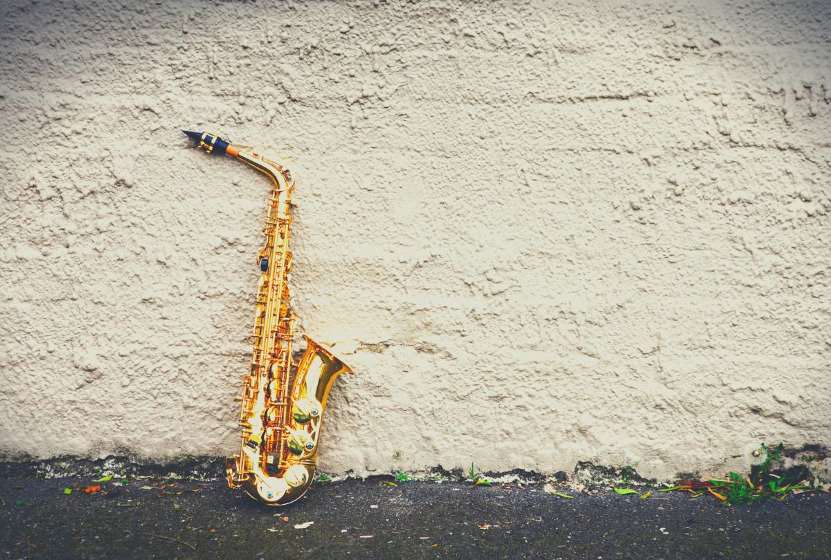 How long does it take to learn saxophone?